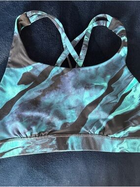Lululemon Energy Bra - size 6